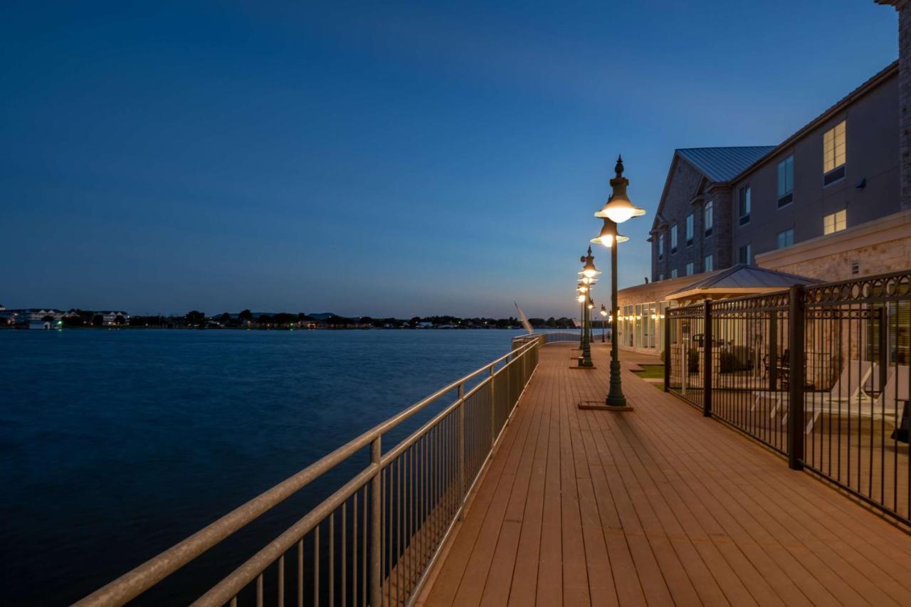 Hilton Garden Inn Granbury Exterior photo