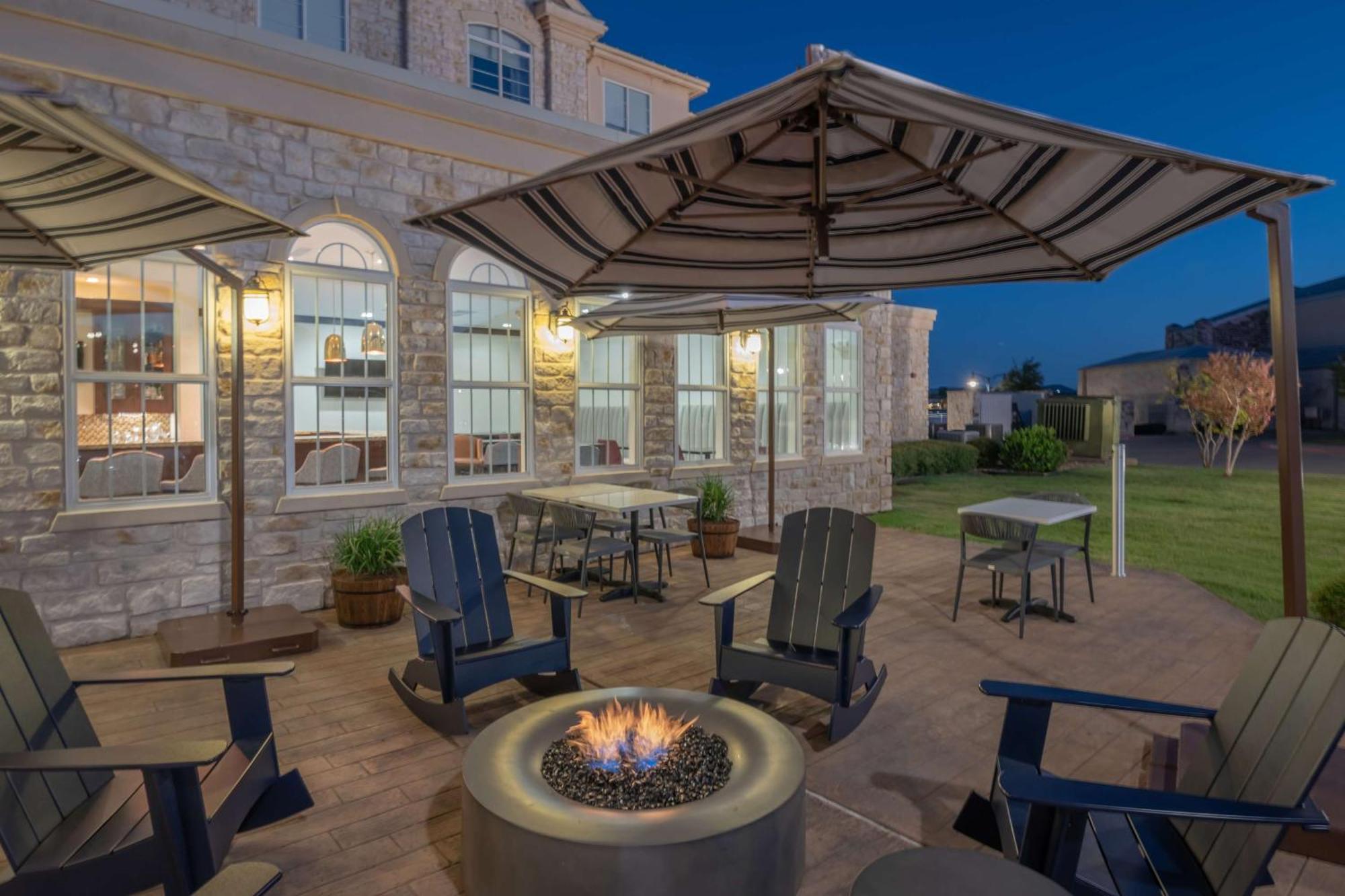 Hilton Garden Inn Granbury Exterior photo