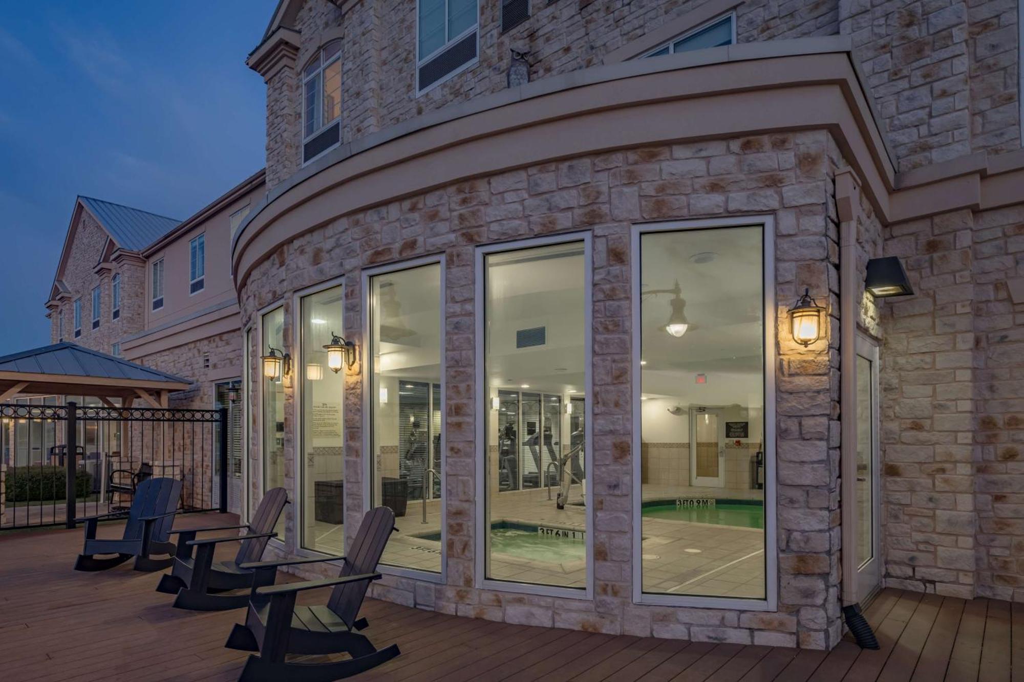 Hilton Garden Inn Granbury Exterior photo