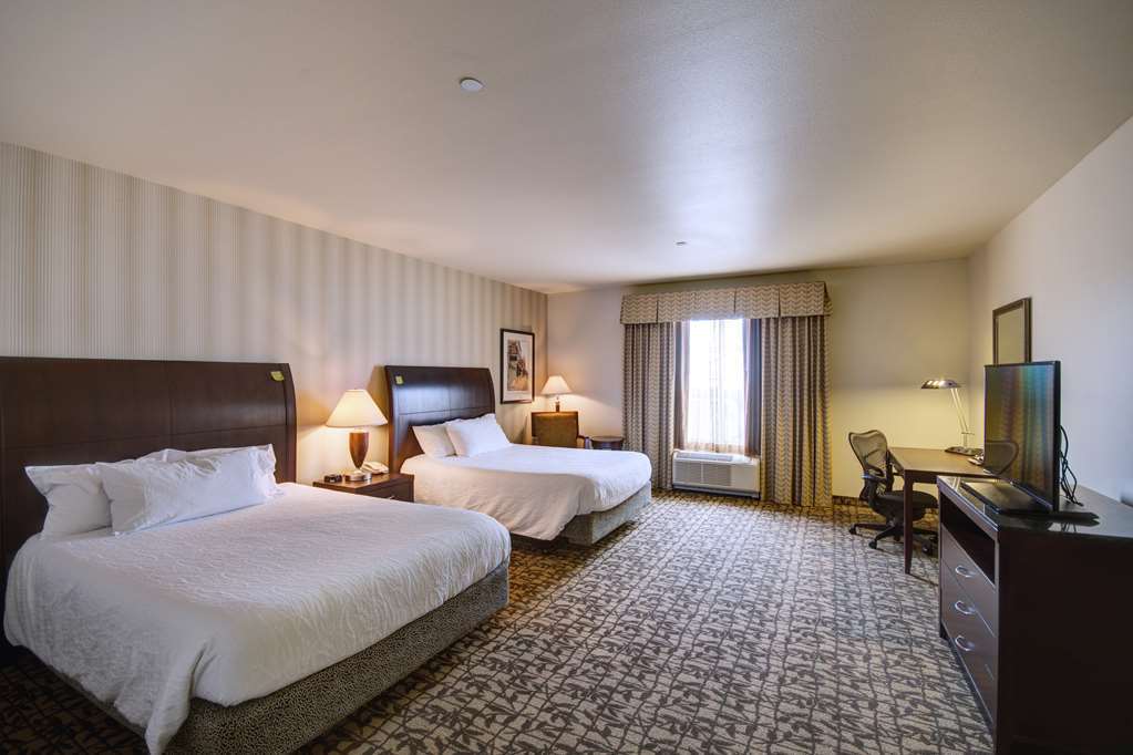 Hilton Garden Inn Granbury Room photo